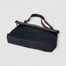 Load image into Gallery viewer, Tanner - black