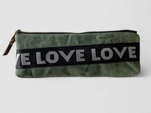 Load image into Gallery viewer, LOVE pouch - green
